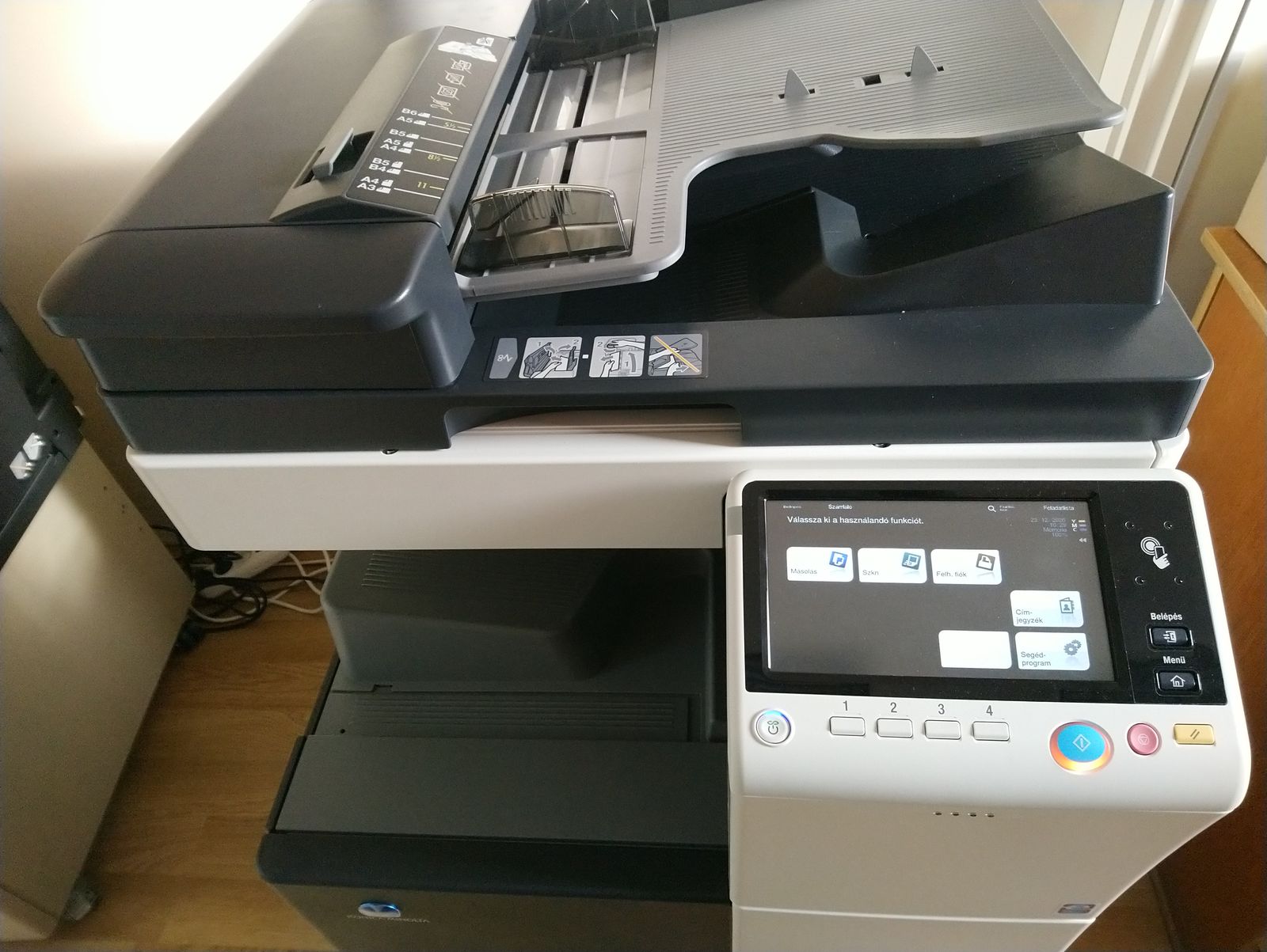 bizhub C227 dokumentumkezelő